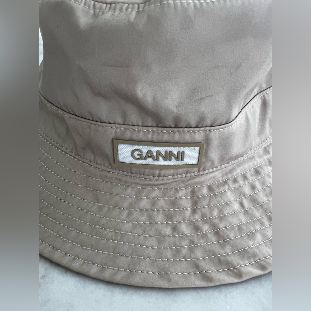 GANNI Tan Bucket Hat - Picture 3 of 10
